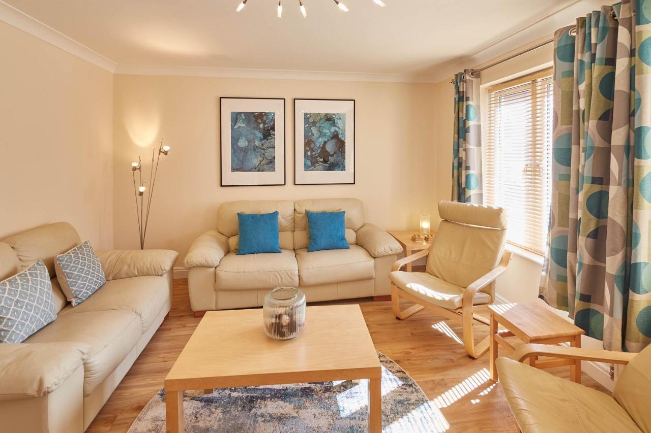 Host & Stay - The Scuttlebutt Townhouse Whitby Buitenkant foto